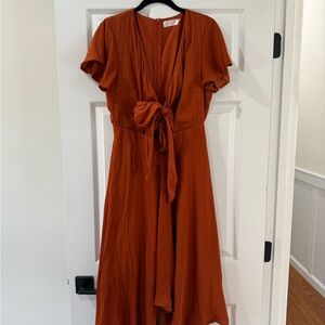 Chic Rust Midi Dress with Tie Front